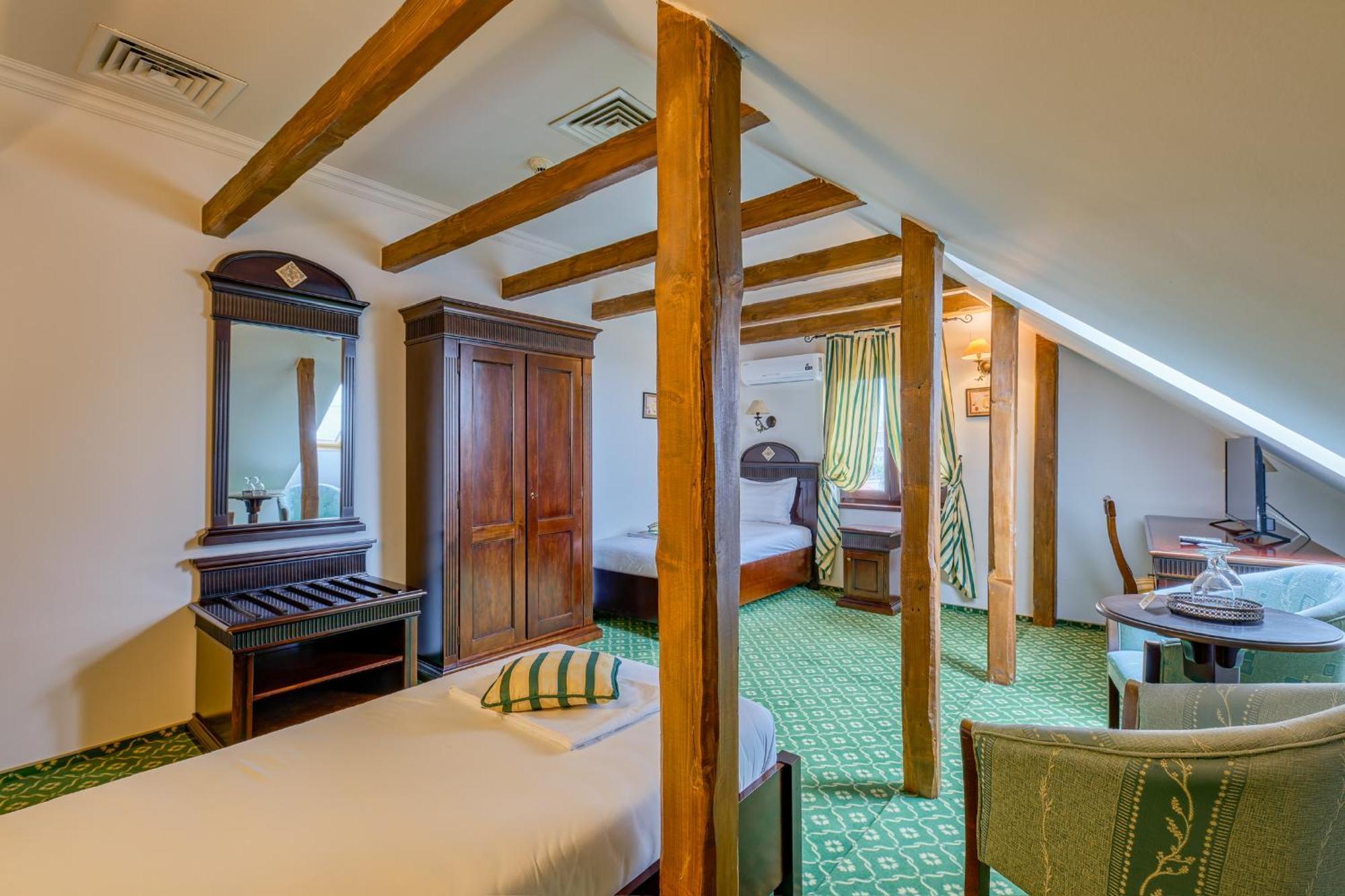 Hotel Classico Timişoara Buitenkant foto